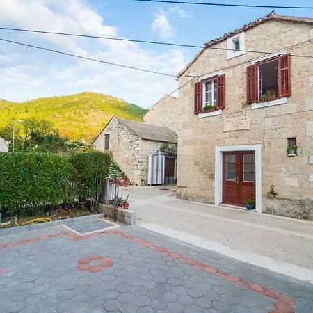 Nives Villa Žuljana